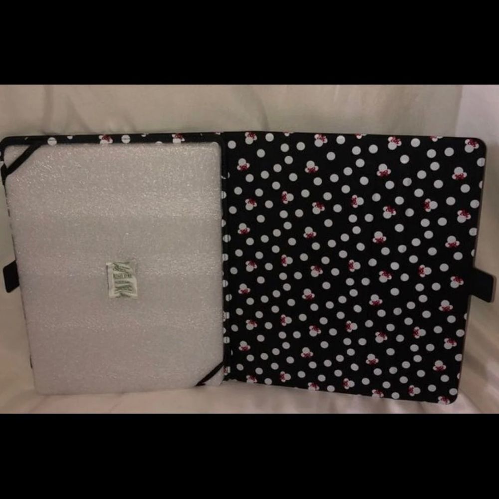 Disney Parks Minnie Icon Bow Tablet case. - Picture 6 of 7